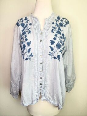 JP And Mattie Blouse Light Blue Embroidered Button-Front Shirt Boho floral top